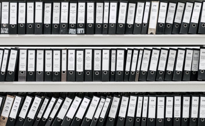 Multiple Files - Photo by Samuel Zeller on Unsplash